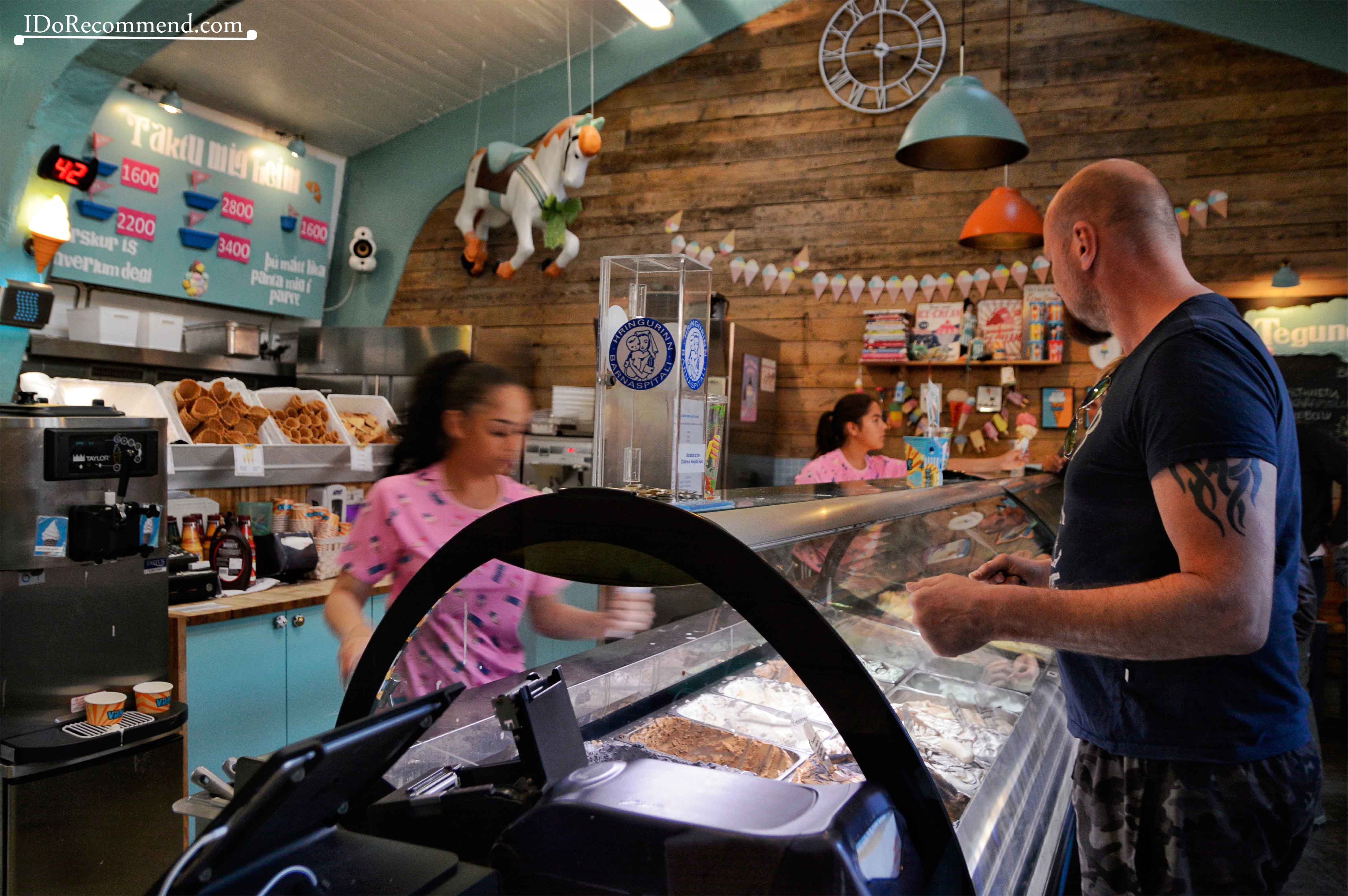 Valdis ice cream shop